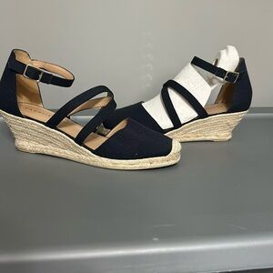 Talbots wedge sandals. Size 11 Blue.